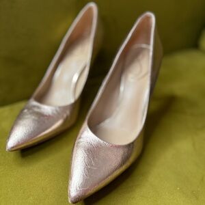 Jessica Simpson Metallic Gold Heels